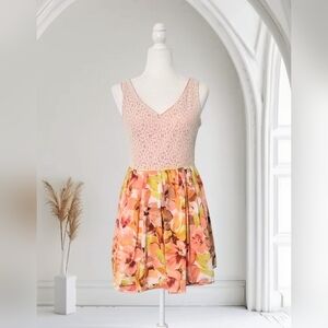 Paper Doll Juniors Floral V-Neck Summer Dress Size 11